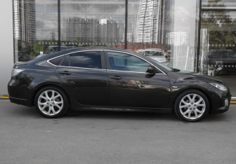 Подержанный автомобиль Mazda 6 Liftback 2008 года (3 фото)