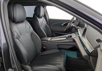 Подержанный автомобиль Exeed TXL 2024 года (27 фото)