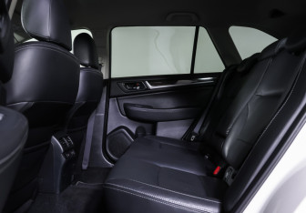 Подержанный автомобиль Subaru Outback Wagon 2015 года (12 фото)