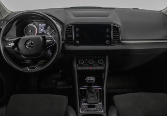 Подержанный автомобиль Skoda Karoq 2020 года (13 фото)
