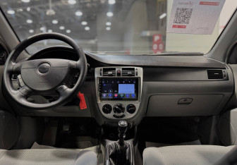 Подержанный автомобиль Chevrolet Lacetti Sedan 2008 года (11 фото)