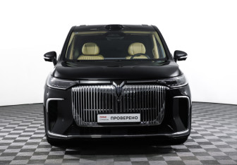 Подержанный автомобиль Voyah Dream 2025 года (2 фото)