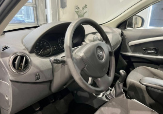 Подержанный автомобиль Nissan Almera Sedan 2016 года (9 фото)