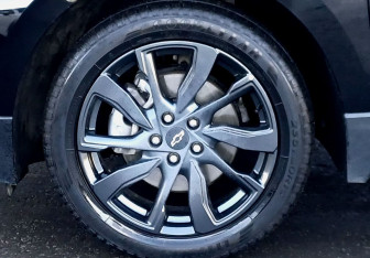 Подержанный автомобиль Chevrolet Equinox 2021 года (9 фото)