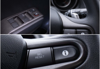 Подержанный автомобиль Honda Jazz 2012 года (16 фото)