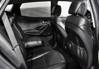 Подержанный автомобиль Hyundai Santa Fe 2017 года (13 фото)