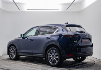 Подержанный автомобиль Mazda CX-5 2019 года (7 фото)
