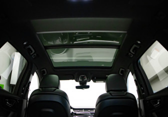 Подержанный автомобиль Audi Q7 2017 года (35 фото)