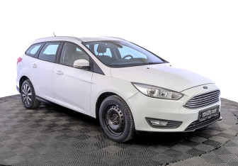 Подержанный автомобиль Ford Focus Wagon 2019 года (3 фото)