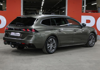 Подержанный автомобиль Peugeot 508 Wagon 2019 года (5 фото)