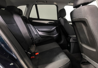 Подержанный автомобиль BMW X1 2014 года (13 фото)