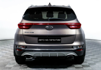 Подержанный автомобиль Kia Sportage 2018 года (4 фото)
