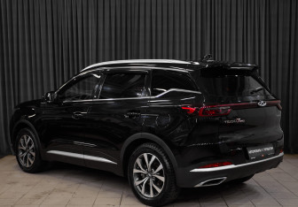 Подержанный автомобиль Chery Tiggo 7 Pro 2022 года (7 фото)