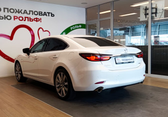 Подержанный автомобиль Mazda 6 Sedan 2023 года (6 фото)