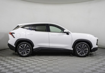 Подержанный автомобиль Jetour Dashing 2023 года (4 фото)