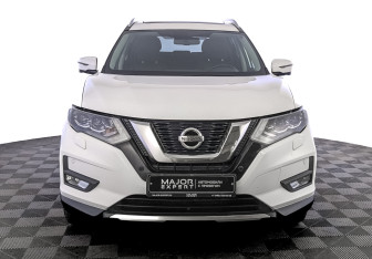 Подержанный автомобиль Nissan X-Trail 2019 года (2 фото)