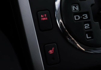 Подержанный автомобиль Suzuki Grand Vitara 2013 года (14 фото)