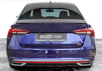 Подержанный автомобиль Skoda Octavia Liftback 2021 года (6 фото)