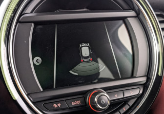 Подержанный автомобиль MINI Hatch 2020 года (26 фото)