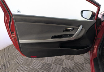 Подержанный автомобиль Kia Ceed Hatchback 2014 года (19 фото)