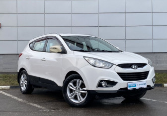 Подержанный автомобиль Hyundai ix35 2012 года (3 фото)