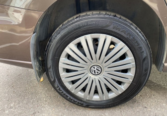 Подержанный автомобиль Volkswagen Polo Sedan 2016 года (12 фото)