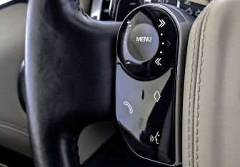 Подержанный автомобиль Land Rover Range Rover 2020 года (29 фото)
