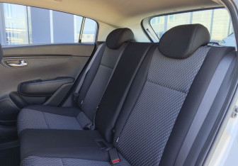 Подержанный автомобиль Kia Rio Hatchback 2018 года (24 фото)