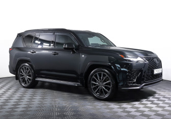 Подержанный автомобиль Lexus LX 2025 года (3 фото)