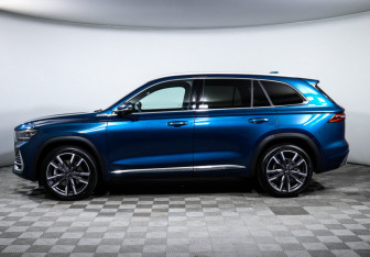 Подержанный автомобиль Geely Monjaro 2023 года (28 фото)