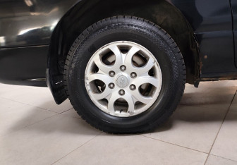 Подержанный автомобиль Hyundai Grand Starex 2010 года (9 фото)
