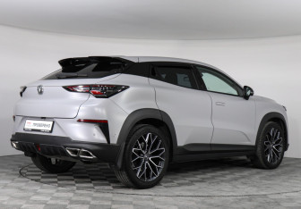 Подержанный автомобиль Changan UNI-T 2023 года (5 фото)