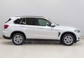 Подержанный автомобиль BMW X5 2018 года (4 фото)