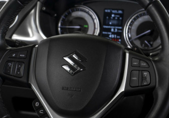 Подержанный автомобиль Suzuki Vitara 2022 года (11 фото)