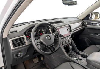 Подержанный автомобиль Volkswagen Teramont 2019 года (16 фото)