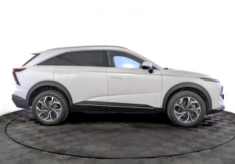 Подержанный автомобиль Haval F7 2025 года (4 фото)