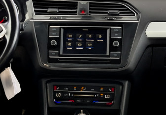 Подержанный автомобиль Volkswagen Tiguan 2021 года (15 фото)