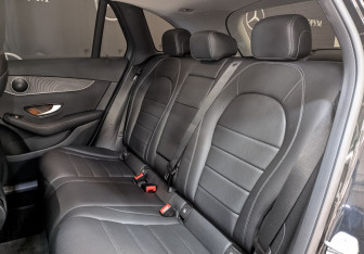 Подержанный автомобиль Mercedes-Benz GLC Coupe 2020 года (18 фото)