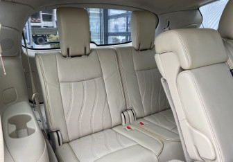 Подержанный автомобиль Infiniti JX 2013 года (30 фото)