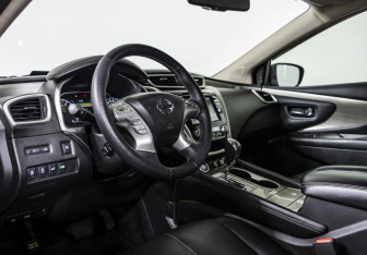 Подержанный автомобиль Nissan Murano Suv 2017 года (9 фото)