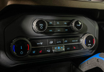 Подержанный автомобиль Ford Bronco 2022 года (17 фото)