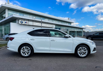 Подержанный автомобиль Skoda Octavia Liftback 2020 года (4 фото)