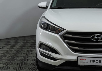 Подержанный автомобиль Hyundai Tucson 2018 года (16 фото)