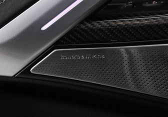 Подержанный автомобиль BMW X6 M 2021 года (19 фото)