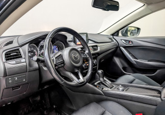 Подержанный автомобиль Mazda 6 Sedan 2016 года (17 фото)