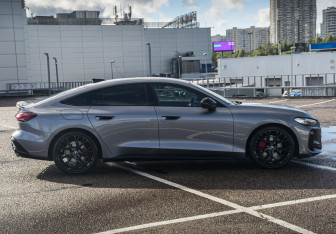 Подержанный автомобиль Audi A5 Liftback 2025 года (5 фото)