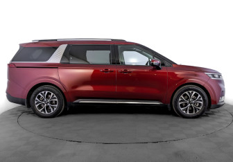 Подержанный автомобиль Kia Carnival 2022 года (4 фото)
