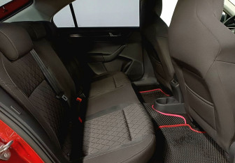 Подержанный автомобиль Skoda Rapid Liftback 2021 года (24 фото)
