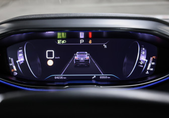 Подержанный автомобиль Peugeot 3008 2021 года (12 фото)