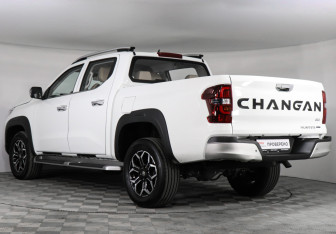 Подержанный автомобиль Changan Hunter Plus 2024 года (6 фото)